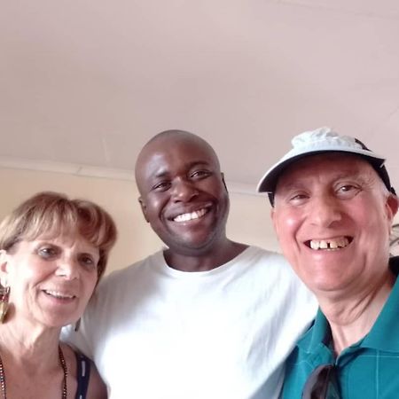 가보로네 Sugar Shack Backpackers Botswana B&B 외부 사진