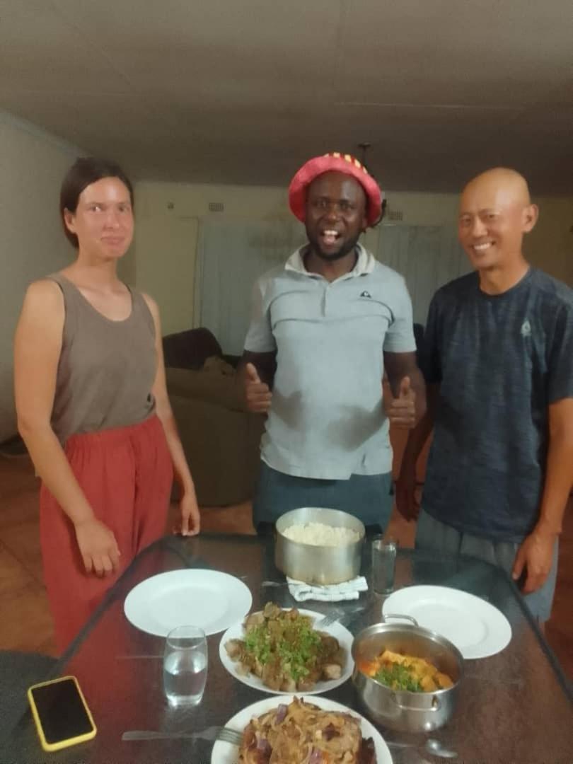 가보로네 Sugar Shack Backpackers Botswana B&B 외부 사진